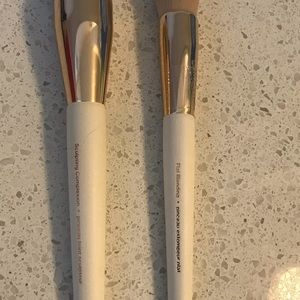 Sephora Makeup - Set of two Sephora face brushes Sephora Makeup - Set of two Sephora face brushes
